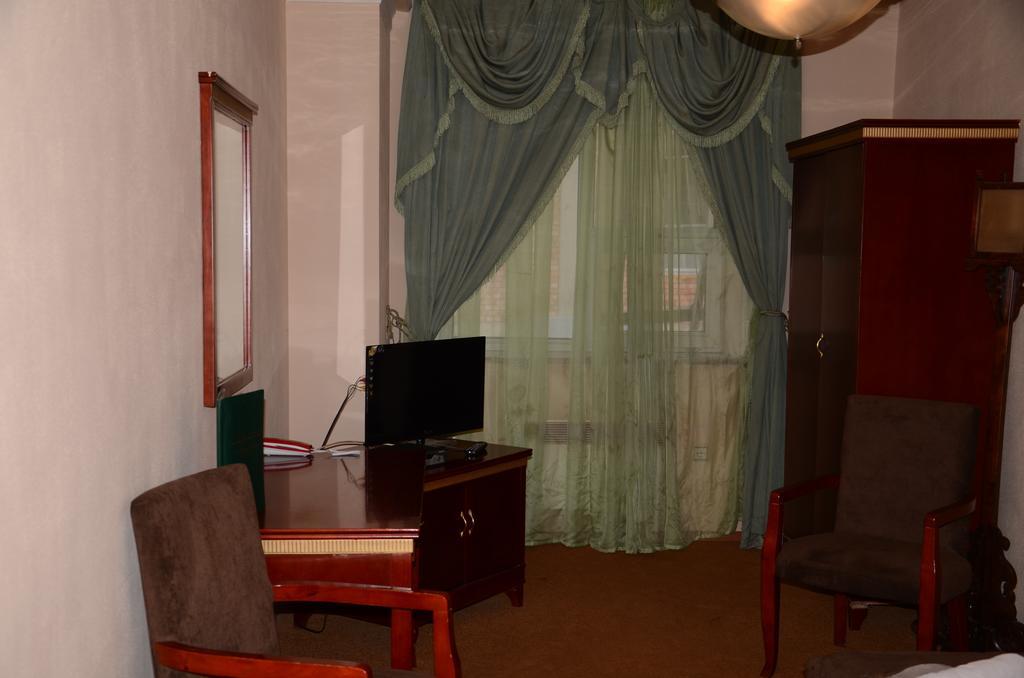 Saryarka Hotel Astana Rum bild